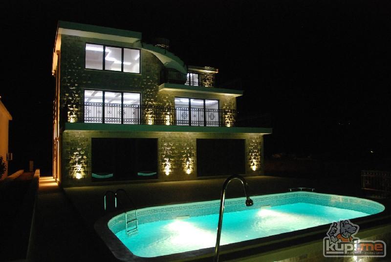 Herceg Novi, Savina- Ekskluzivno, vila, 750m², sa bazenom