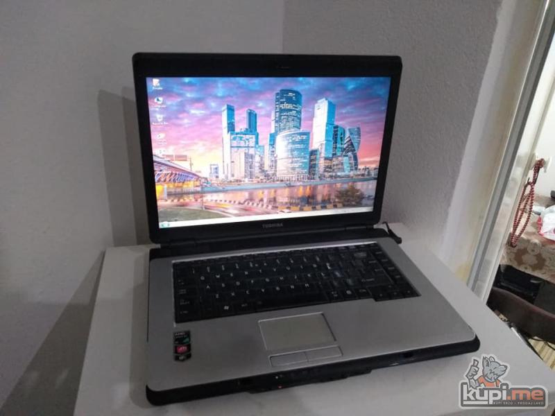 Toshiba 15.4\" Laptop