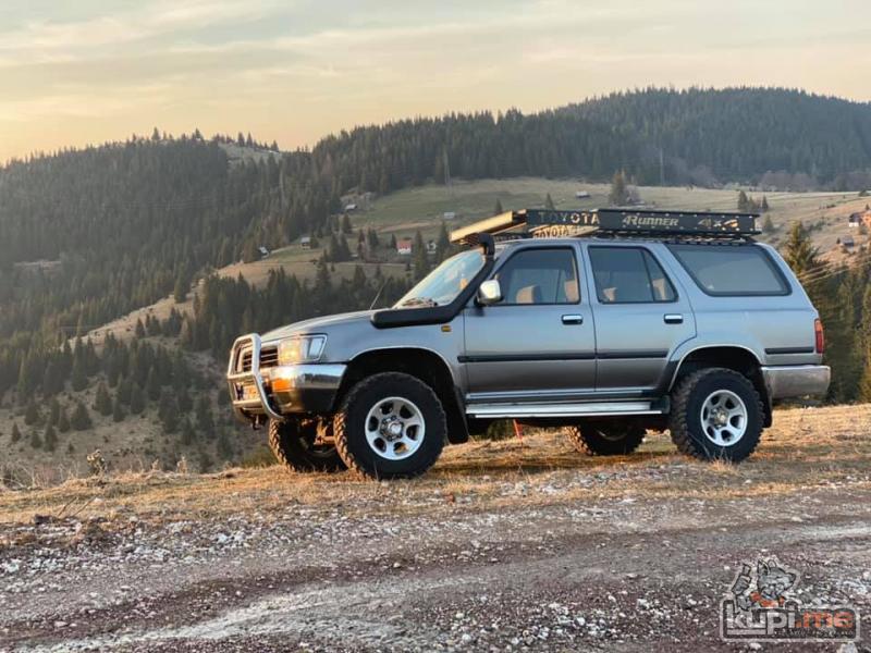 TOYOTA 4 RUNNER