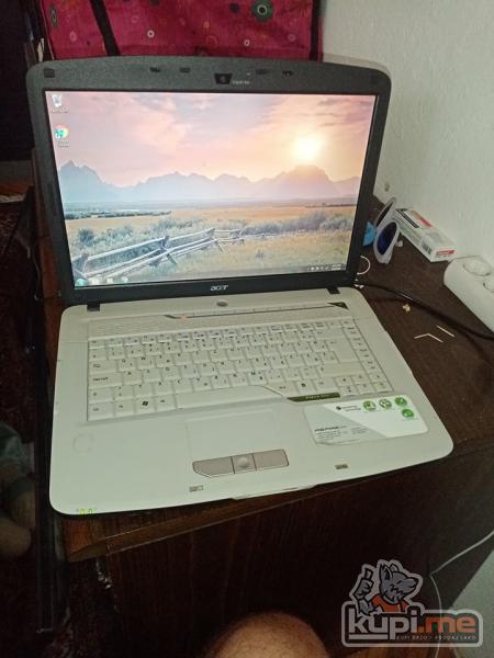 Prodajem ispravan lap top