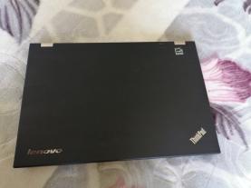 Prodajem laptop lenovo za dijelove