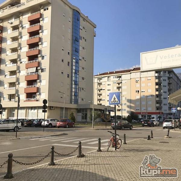 Bar, ZIB-ova zgrada dvosoban stan