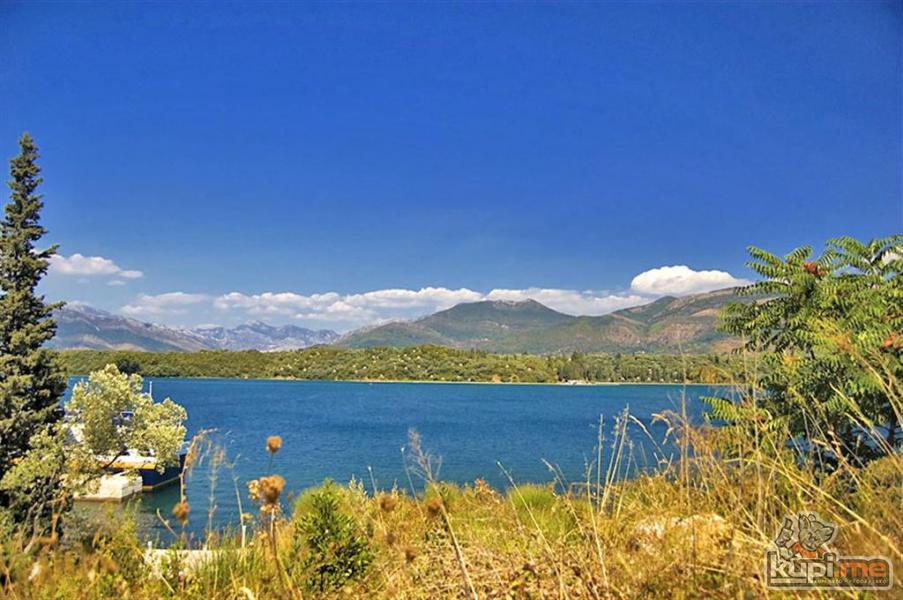 Tivat, Đuraševići – građevinsko zemljište na prvoj liniji do mora, 21.000 m2