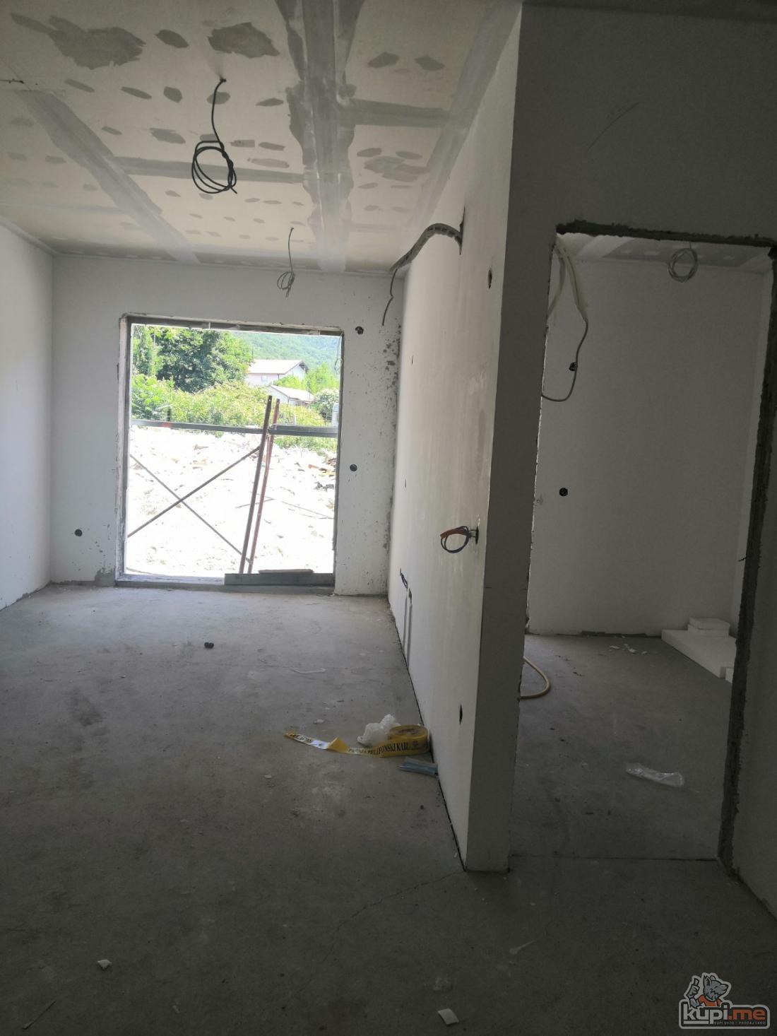 Prodajem jednosoban stan  u Tivtu, Seljanovo