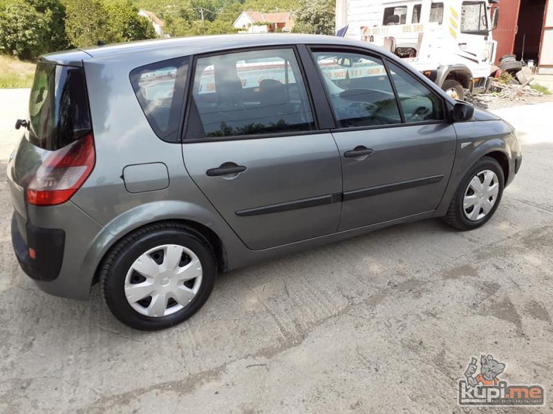Prodajem Renault