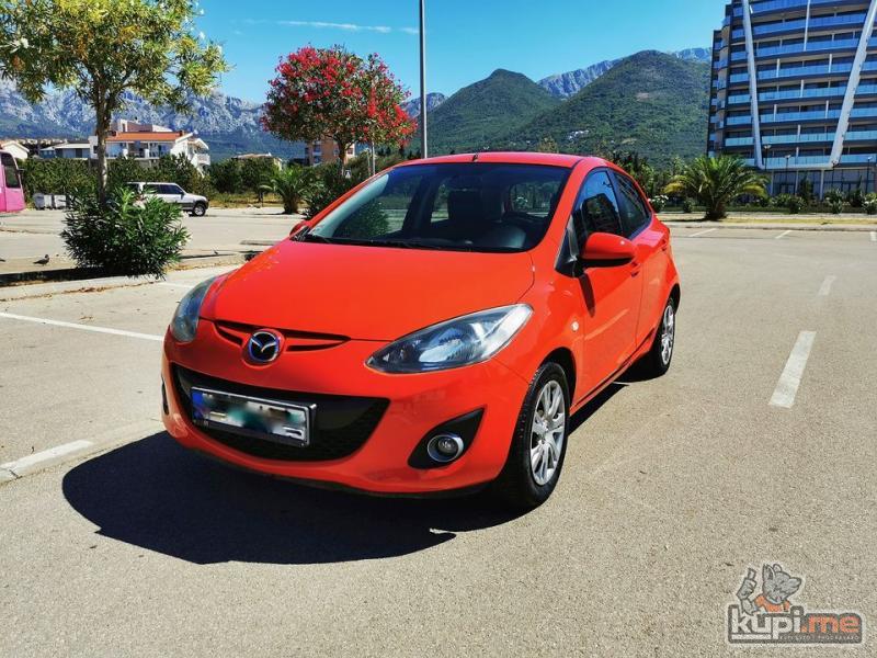 MAZDA 2 1.5 AUTOMATIC