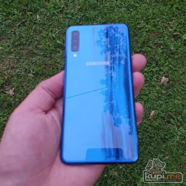 SAMSUNG A7