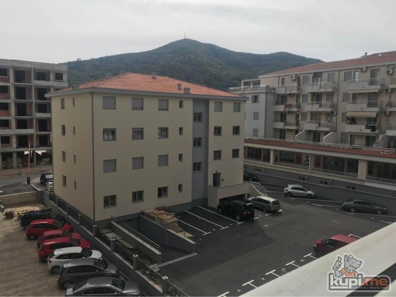 Stan Budva Rozino-centar